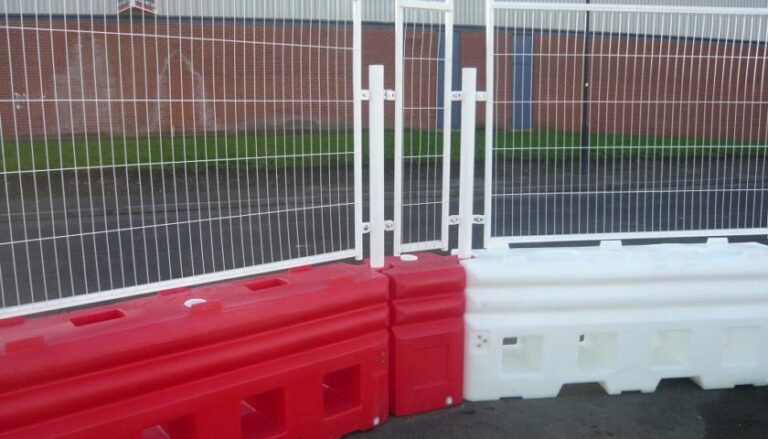 RB22 Restraint Crash Barrier - Ridgeway Site Products